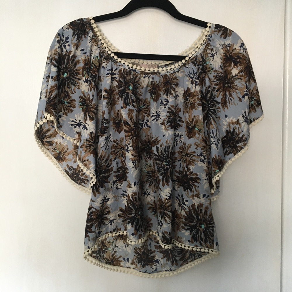 Blouse floral powder blue brown flowers flowy XS